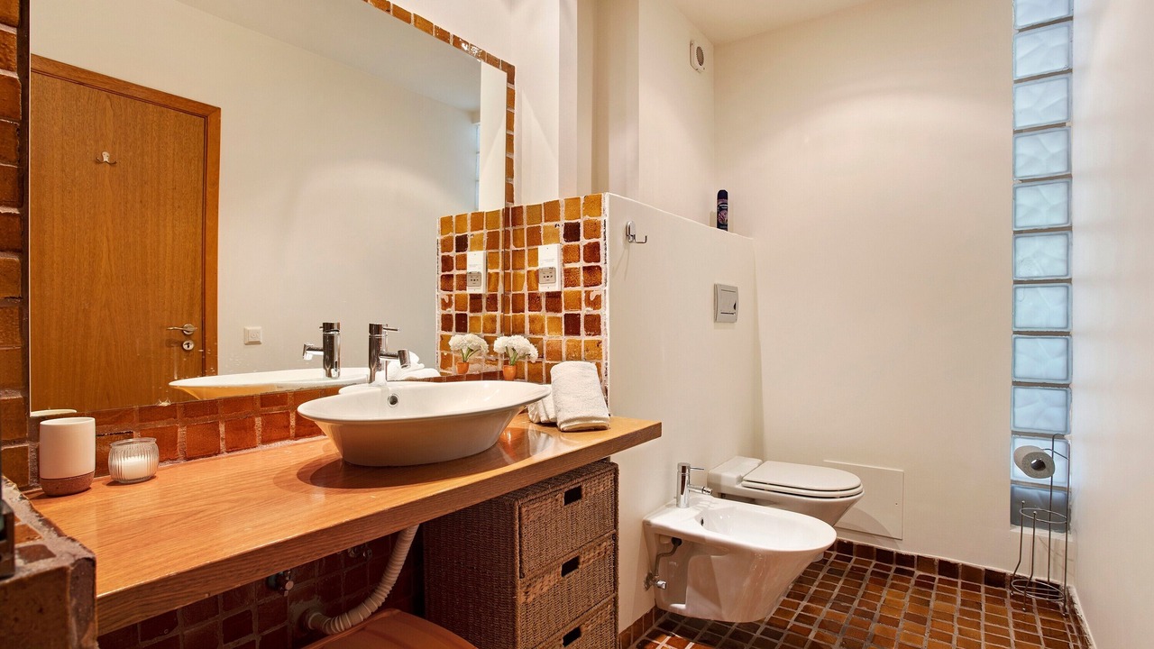 Photo of Bathroom in Alcantarilha