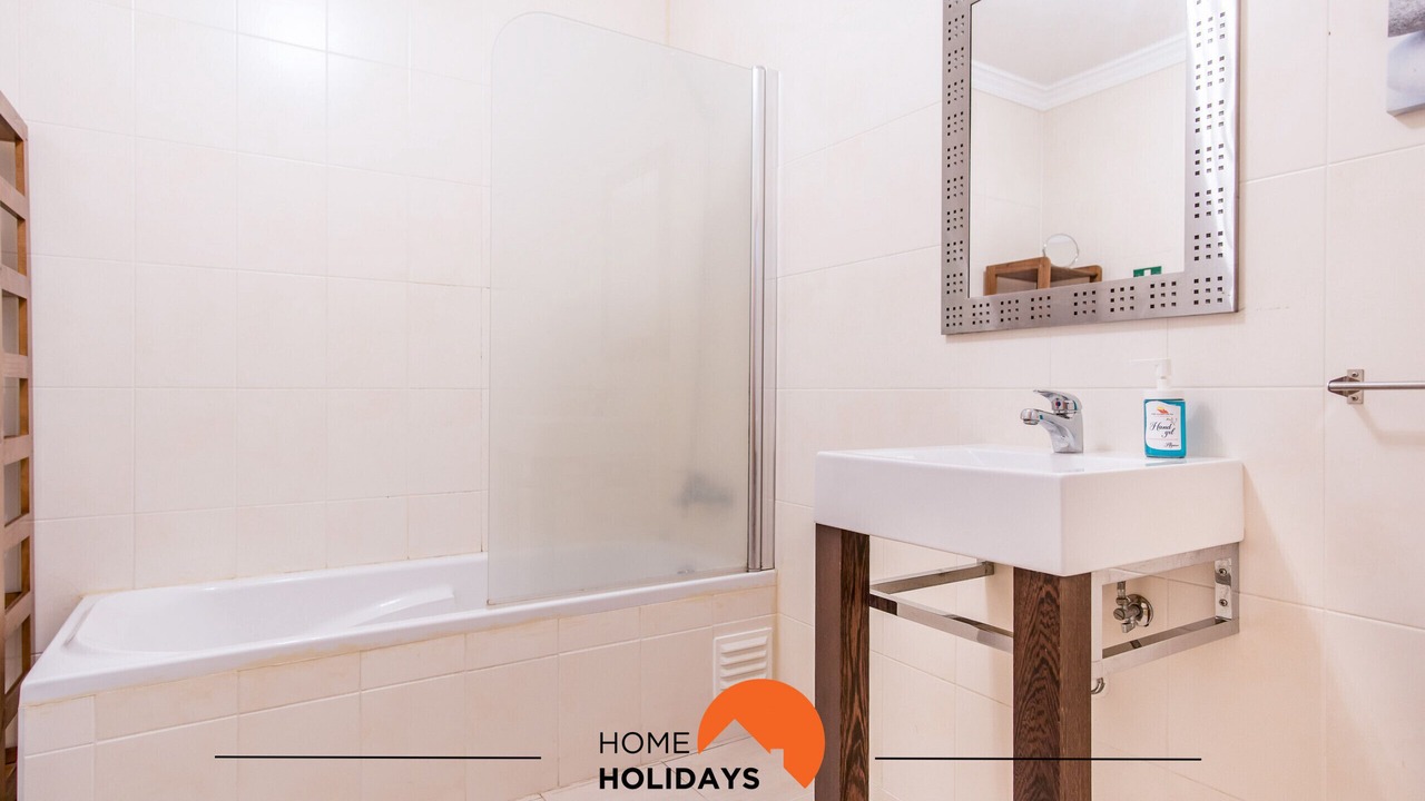 Photo of Bathroom in Montechoro