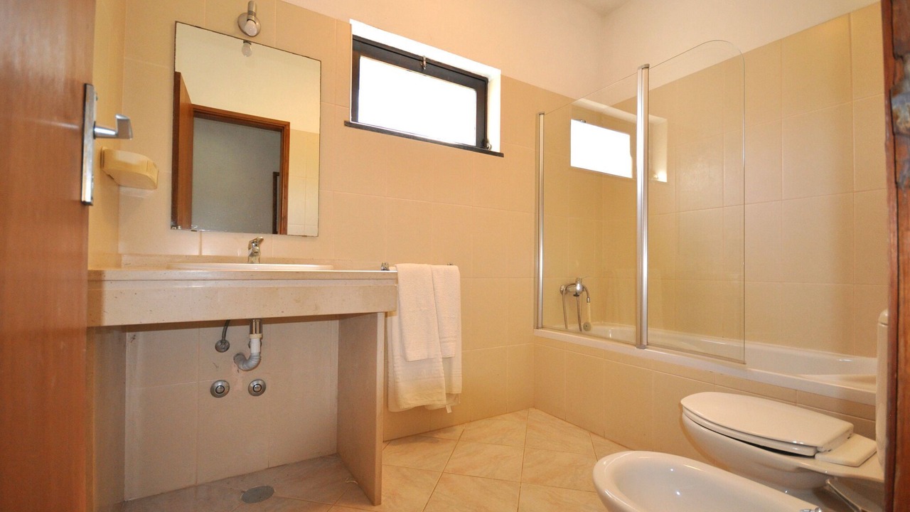 Photo of Bathroom in Quarteira
