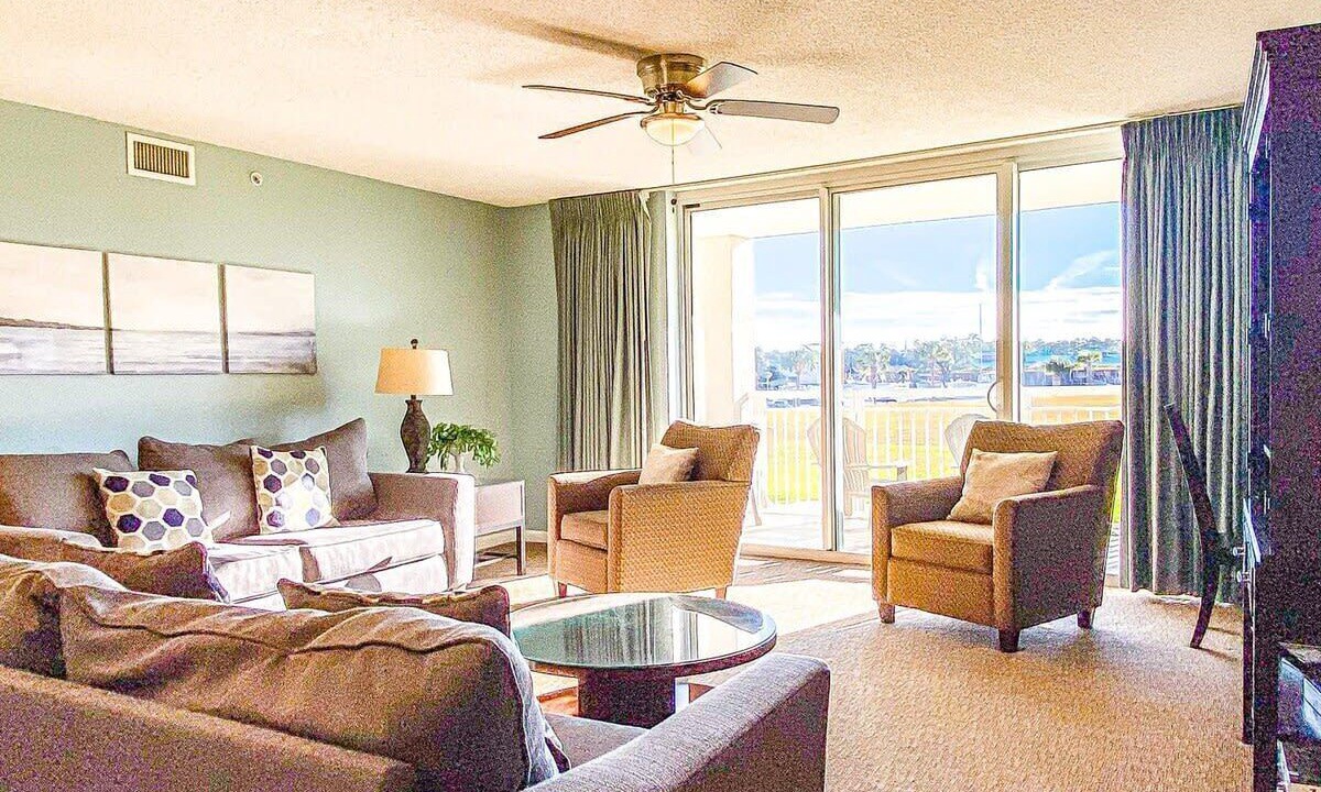 Photo of Livingroom in North Myrtle Beach