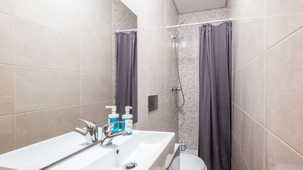 Photo of Bathroom in Peneco Beach