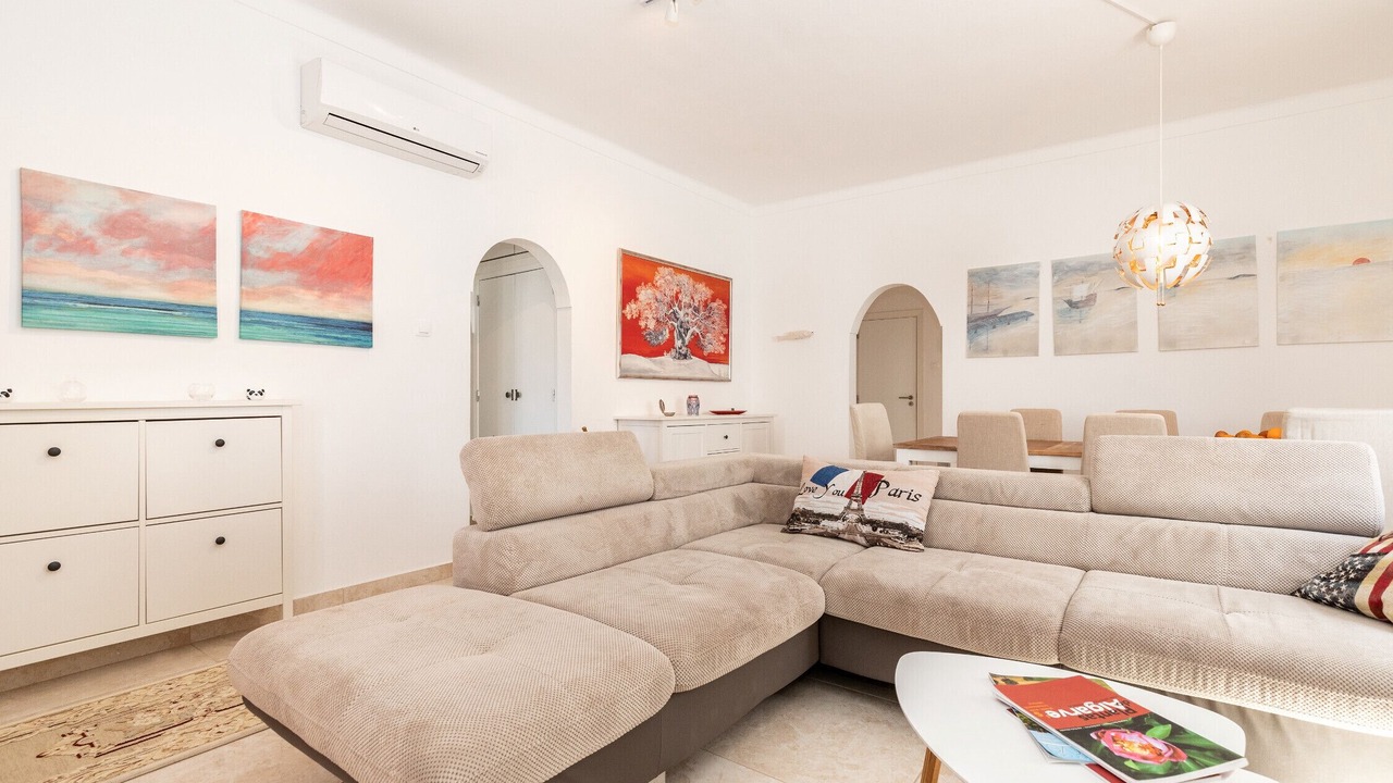 Photo of Livingroom in Manta Rota