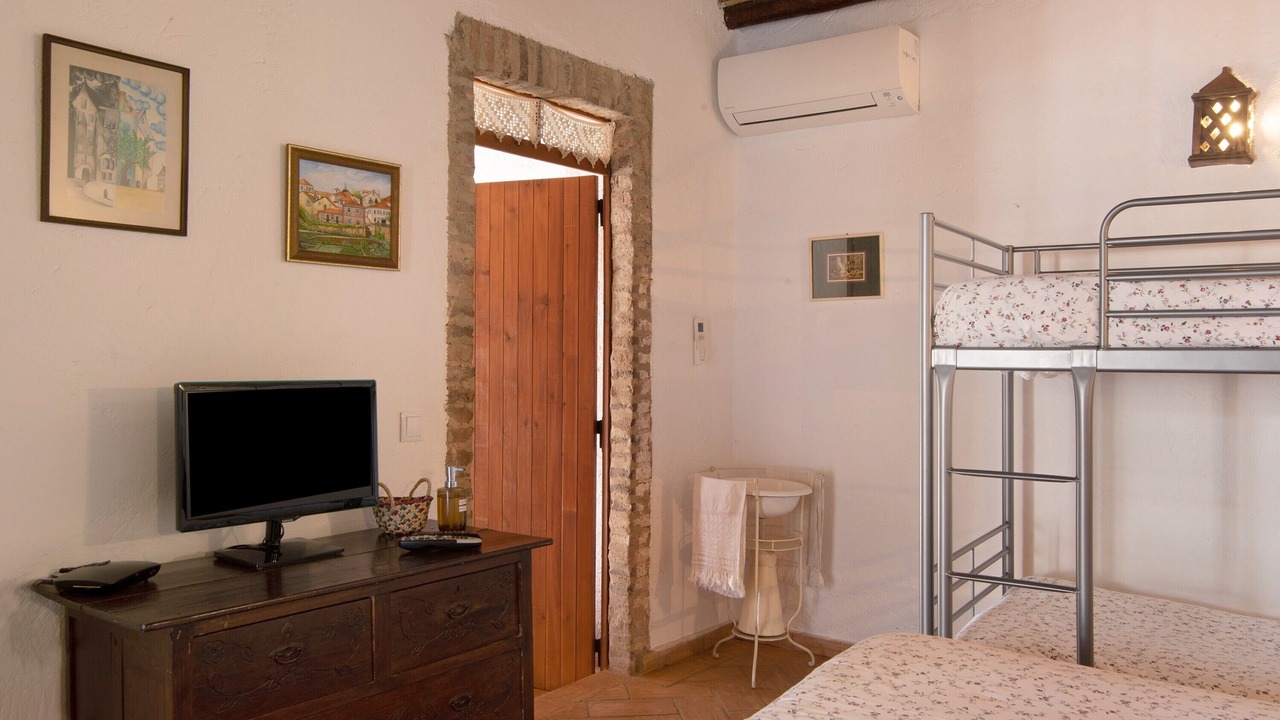 Photo of Bedroom in Loule