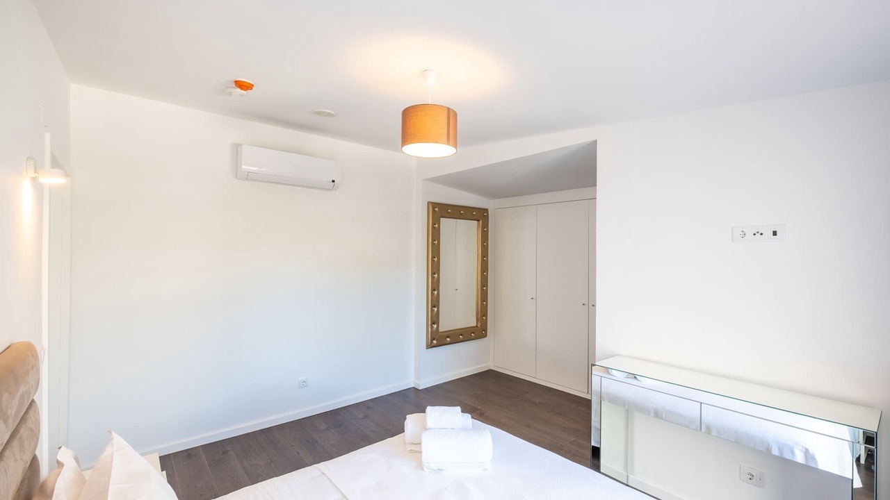Photo of Bedroom in Porches
