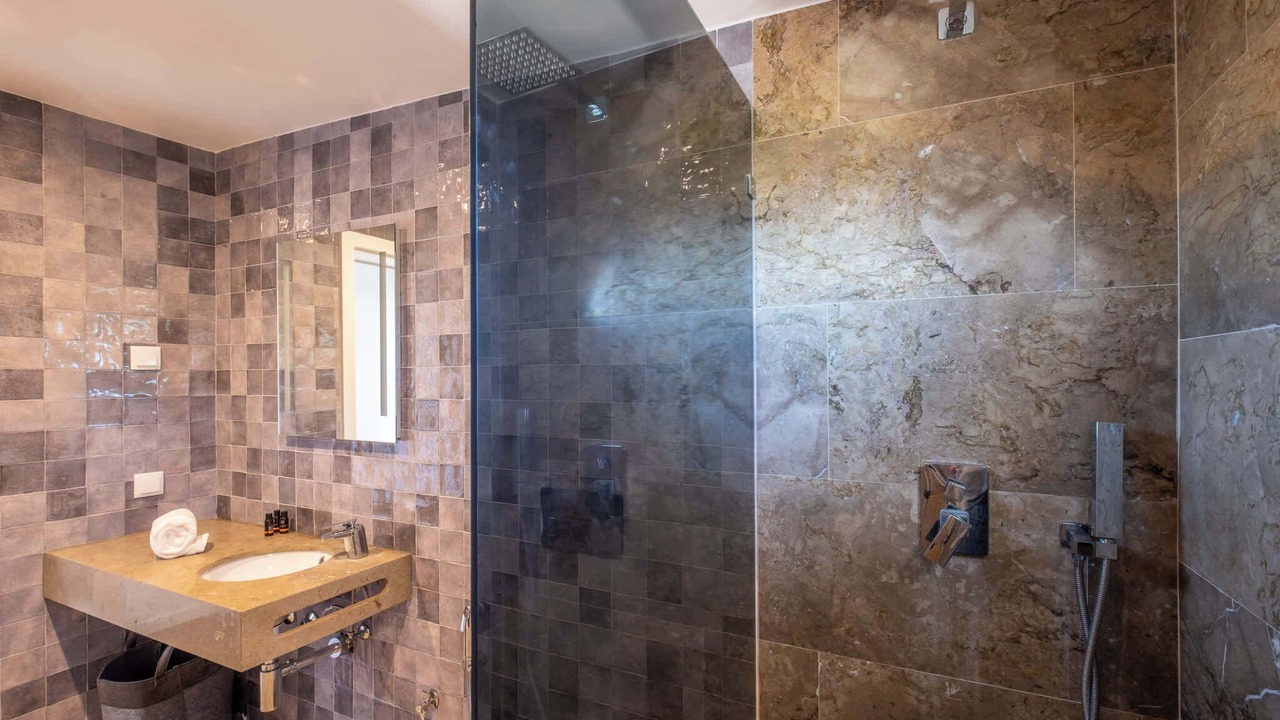 Photo of Bathroom in Porches