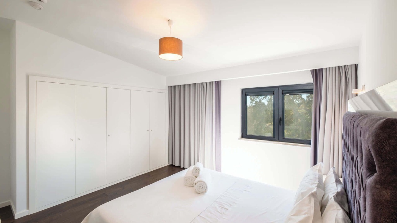Photo of Bedroom in Porches