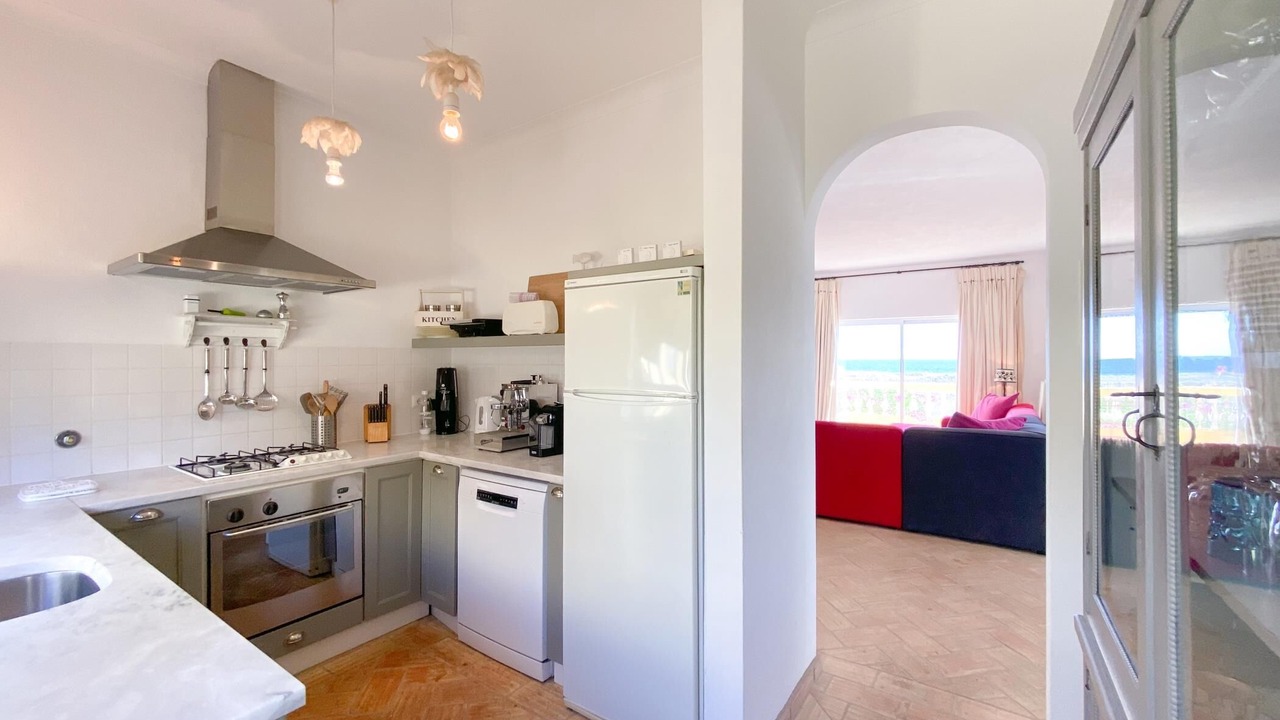 Photo of Kitchen in Meia Praia