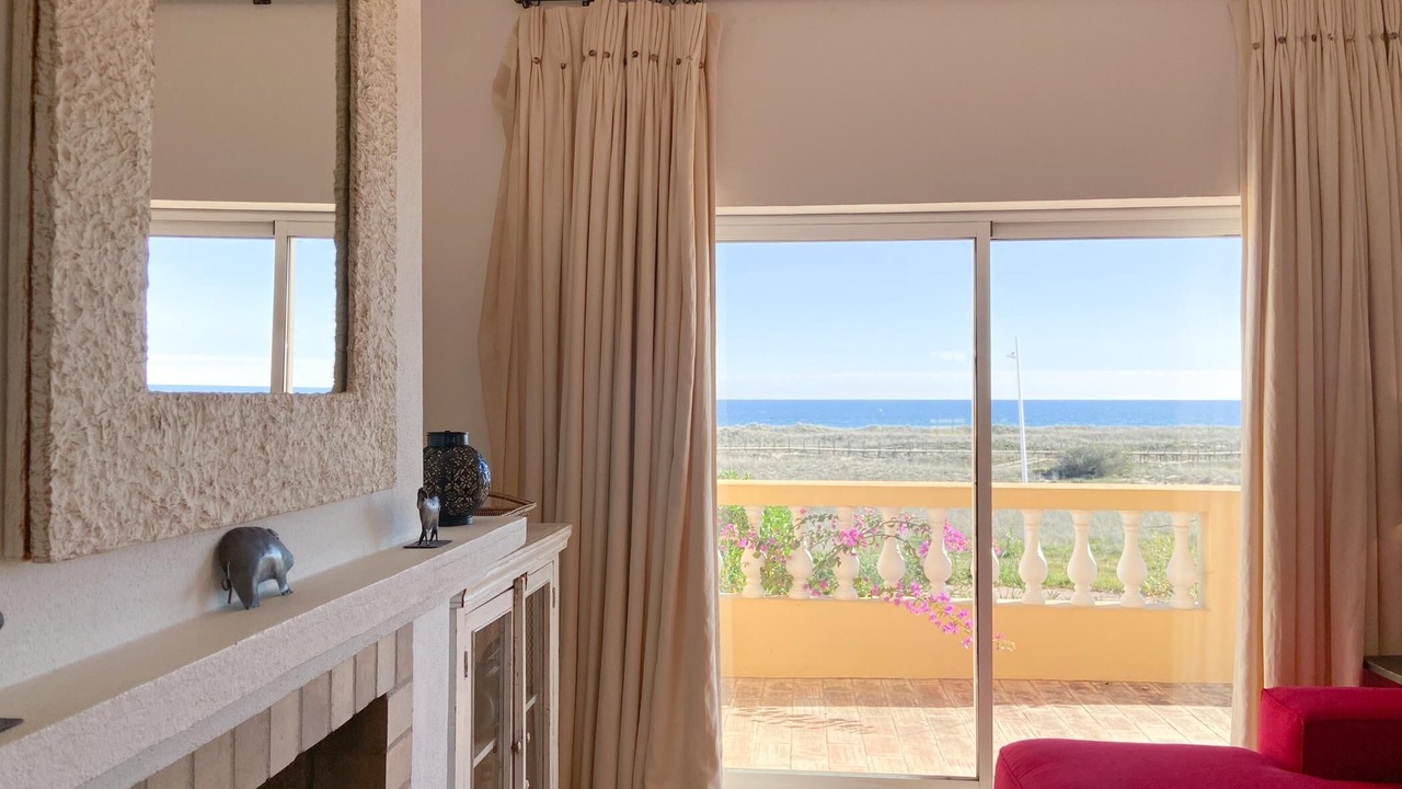Photo of Livingroom in Meia Praia