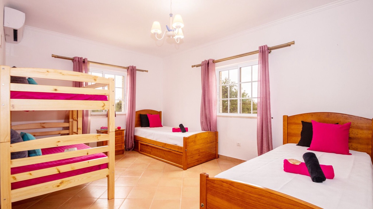 Photo of Bedroom in Monte Raposo