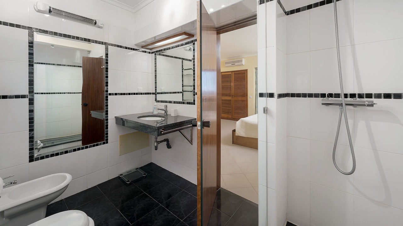 Photo of Bathroom in Correeira