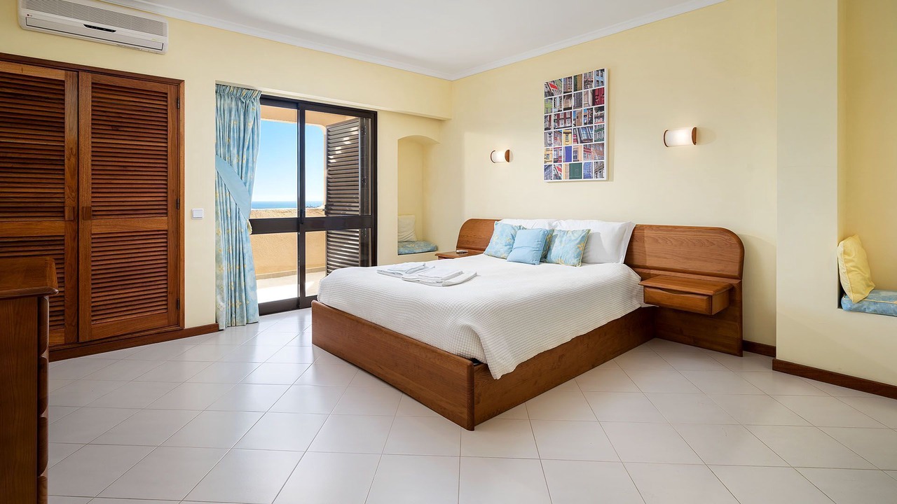 Photo of Bedroom in Correeira