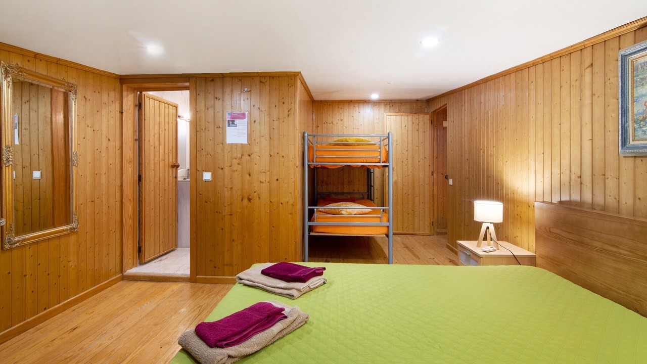 Photo of Bedroom in Monte Raposo