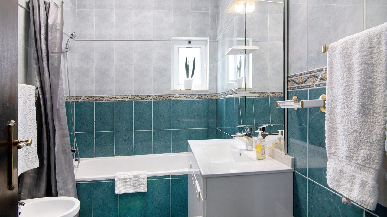 Photo of Bathroom in Castelo