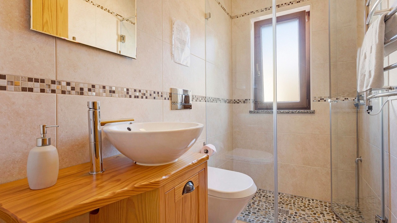 Photo of Bathroom in Camarate
