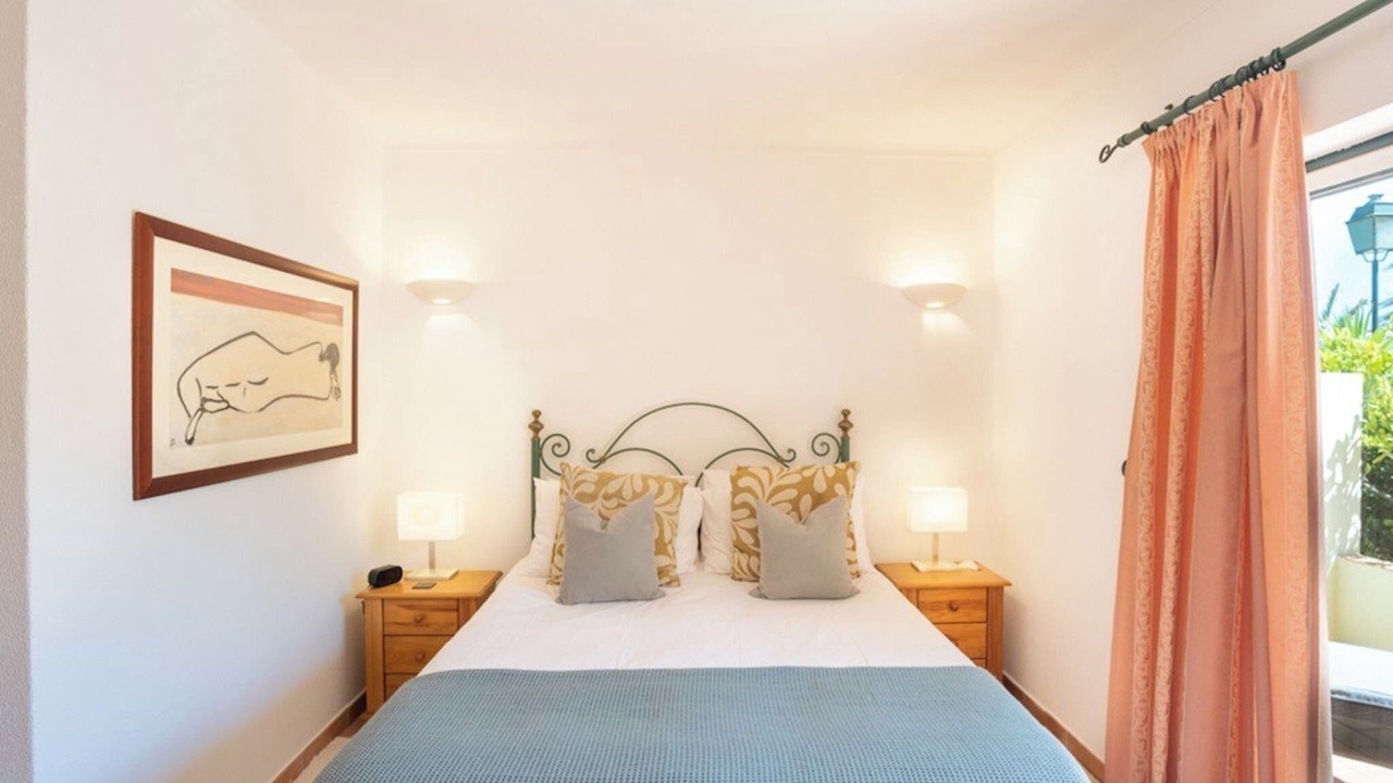 Photo of Bedroom in Ferragudo