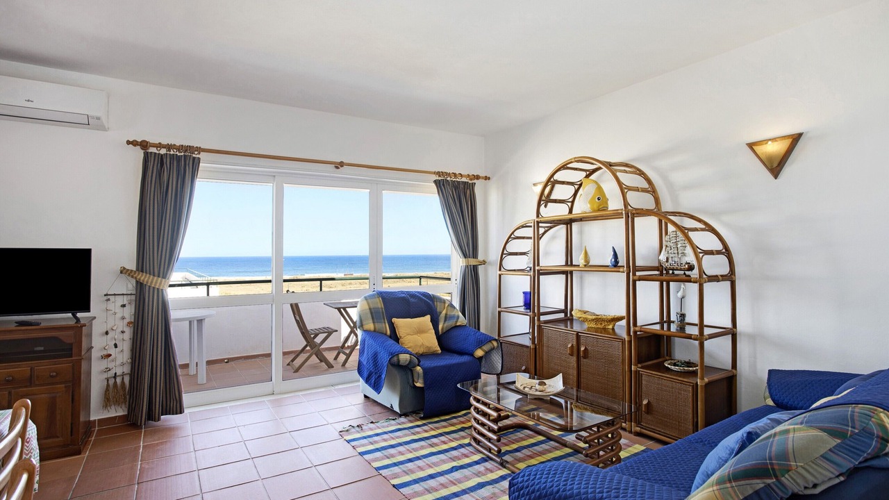 Photo of Livingroom in Meia Praia