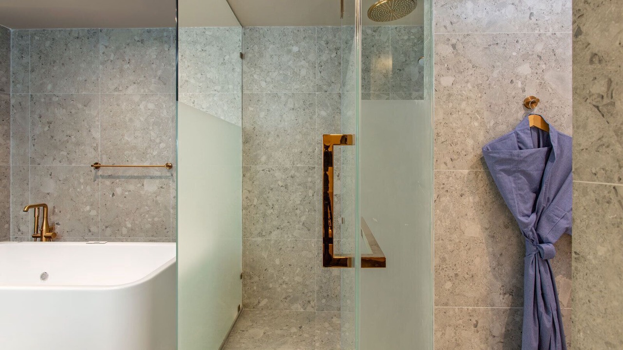 Photo of Bathroom in Khuekkhak