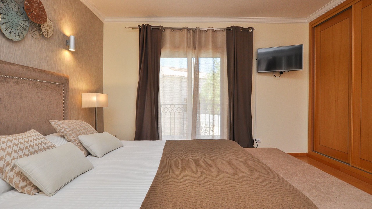 Photo of Bedroom in Vale Navio