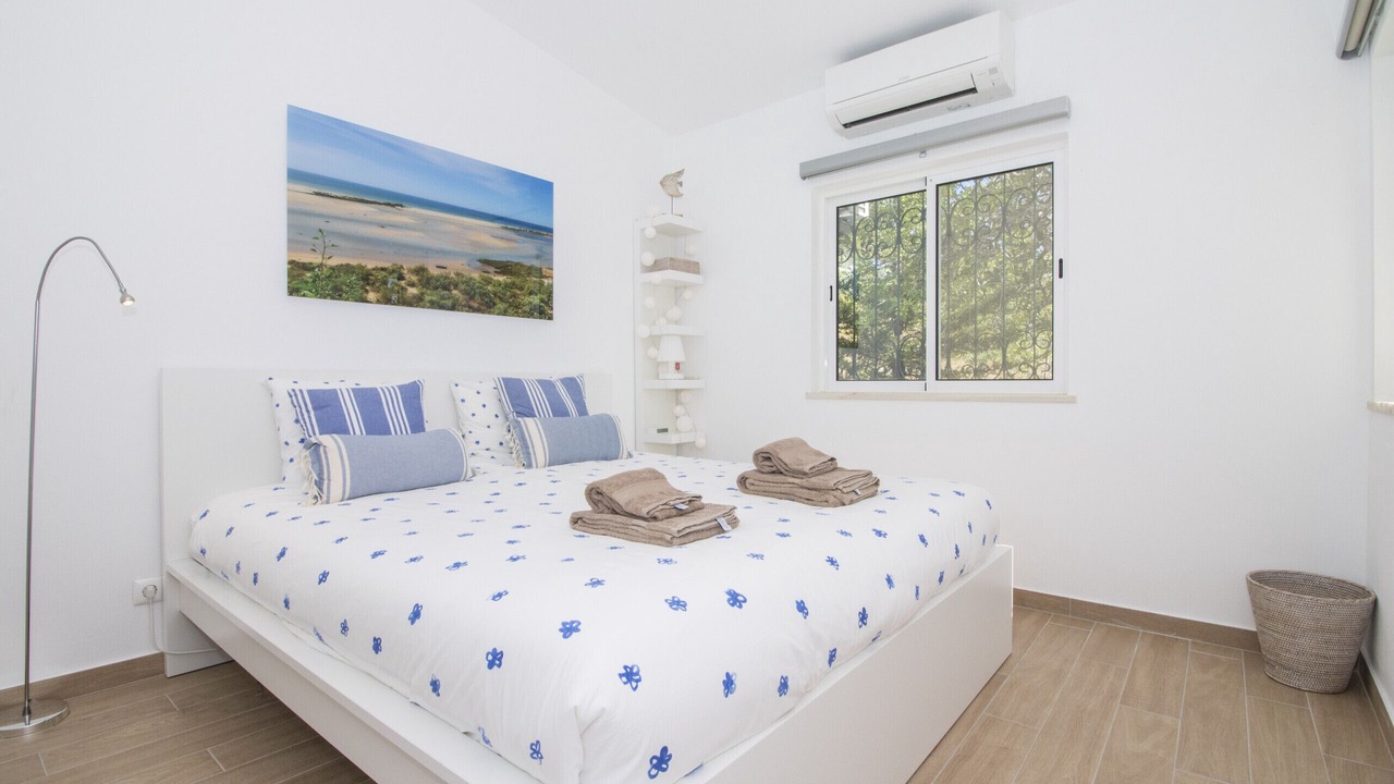 Photo of Bedroom in Sao Bras de Alportel