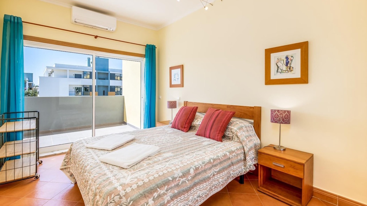 Photo of Bedroom in Albardeira