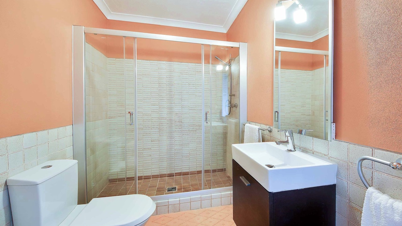 Photo of Bathroom in Patroves