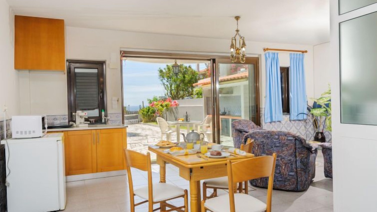 Photo of Livingroom in Ericeira