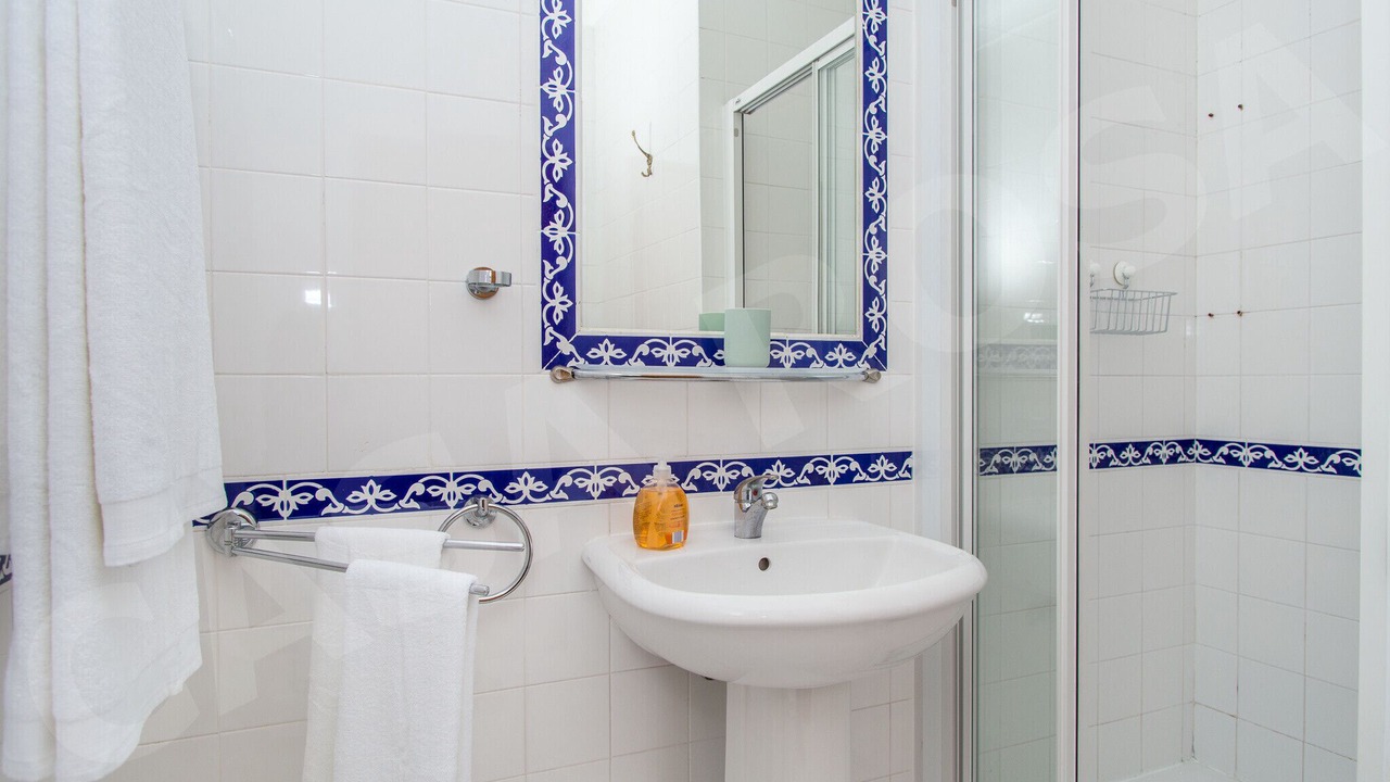Photo of Bathroom in Lagoa e Carvoeiro