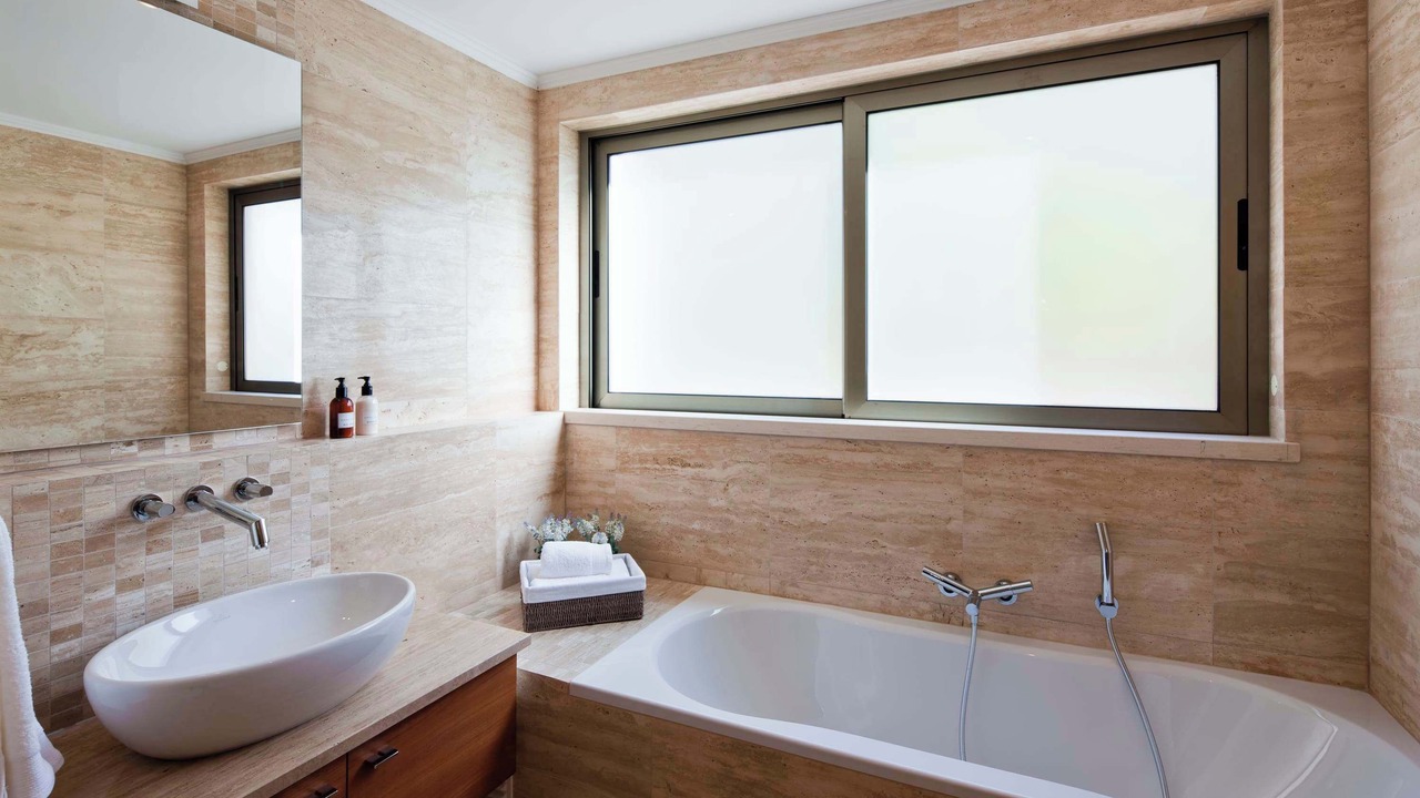 Photo of Bathroom in Ferragudo
