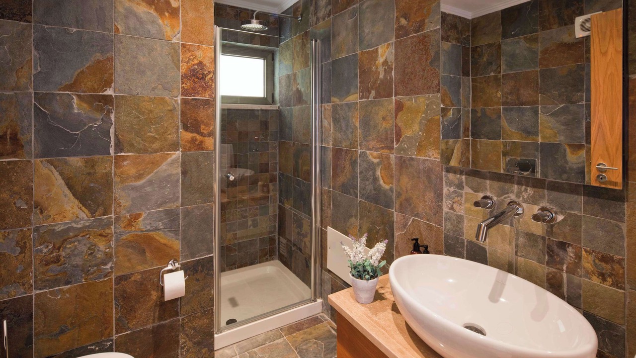 Photo of Bathroom in Ferragudo