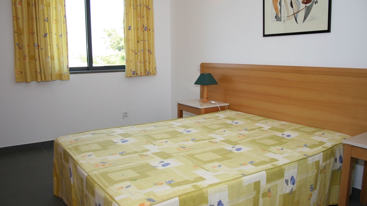 Photo of Bedroom in Alporchinhos