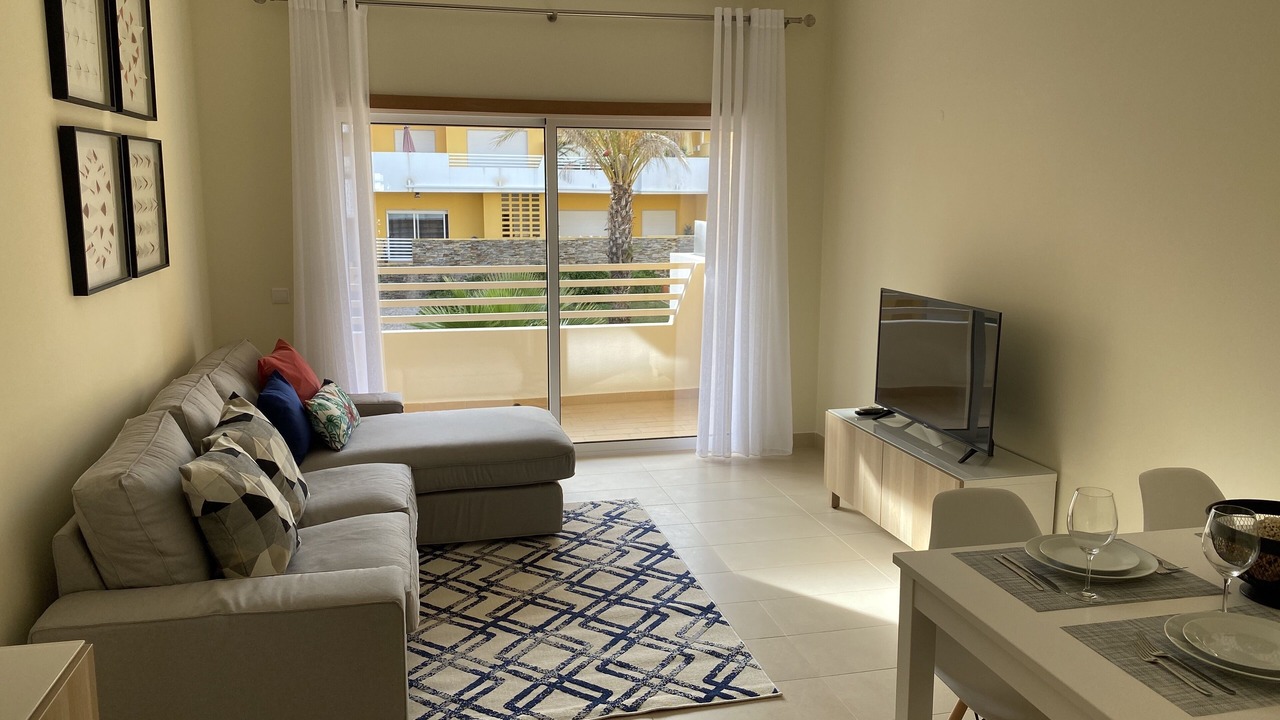 Photo of Livingroom in Canada