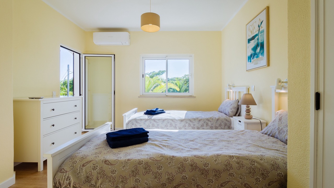 Photo of Bedroom in Alporchinhos