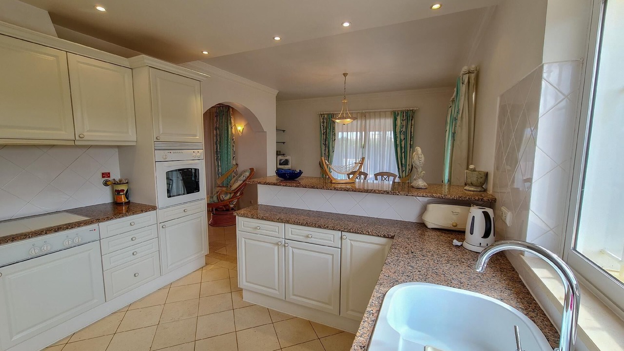 Photo of Kitchen in Alfarrobeira