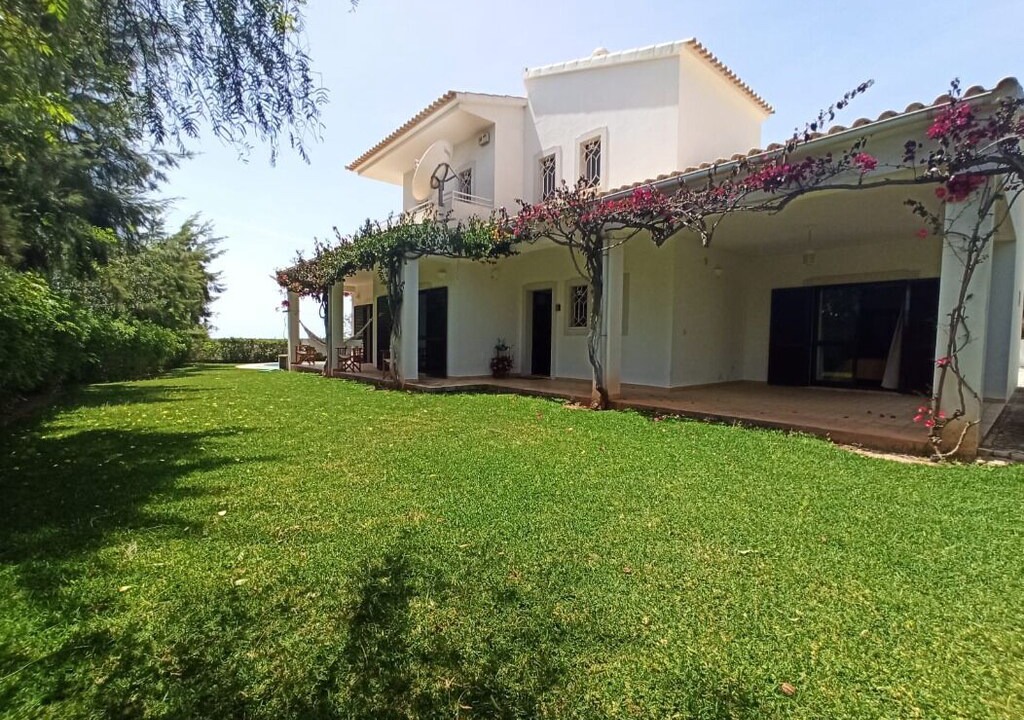 Photo of Buildings in Cerro do Mocho