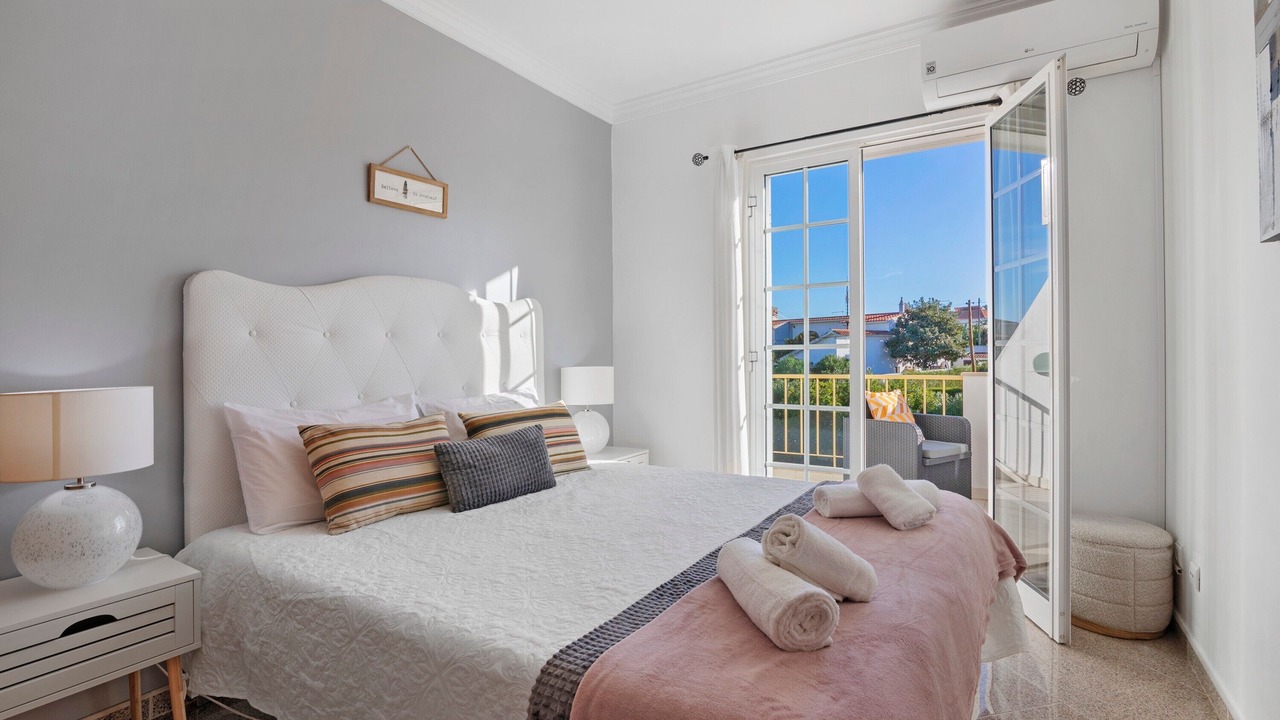 Photo of Bedroom in Vale de Carro