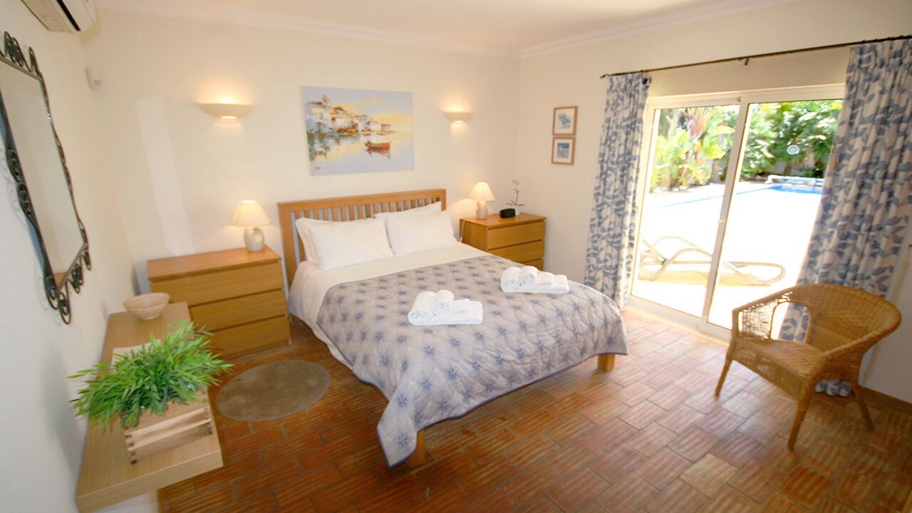 Photo of Bedroom in Albardeira