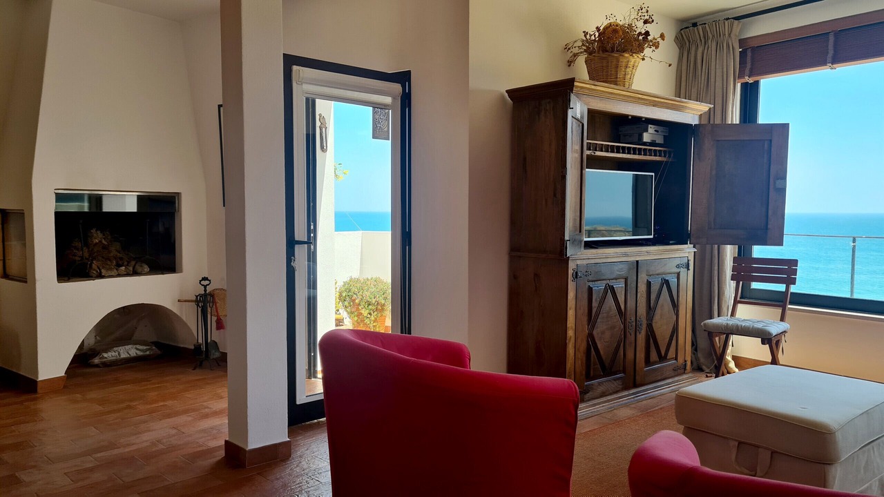 Photo of Livingroom in Peneco Beach