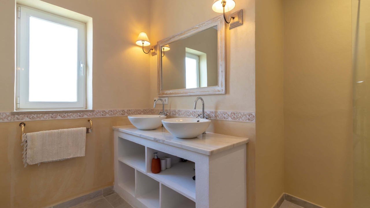 Photo of Bathroom in Ferragudo