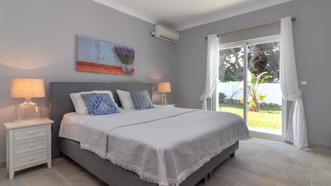 Photo of Bedroom in Ferragudo