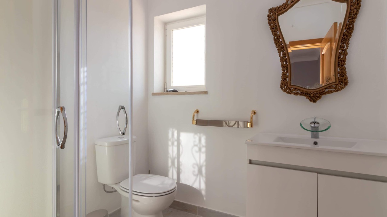 Photo of Bathroom in Ferragudo