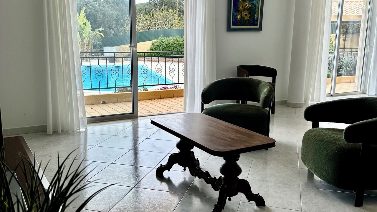 Photo of Livingroom in Figueiral