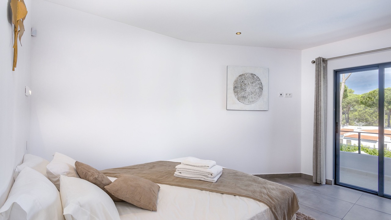 Photo of Bedroom in Quarteira