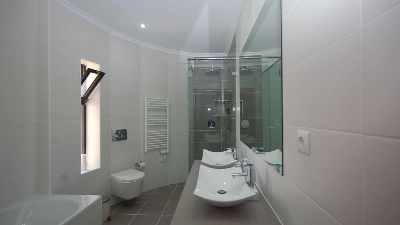 Photo of Bathroom in Quarteira