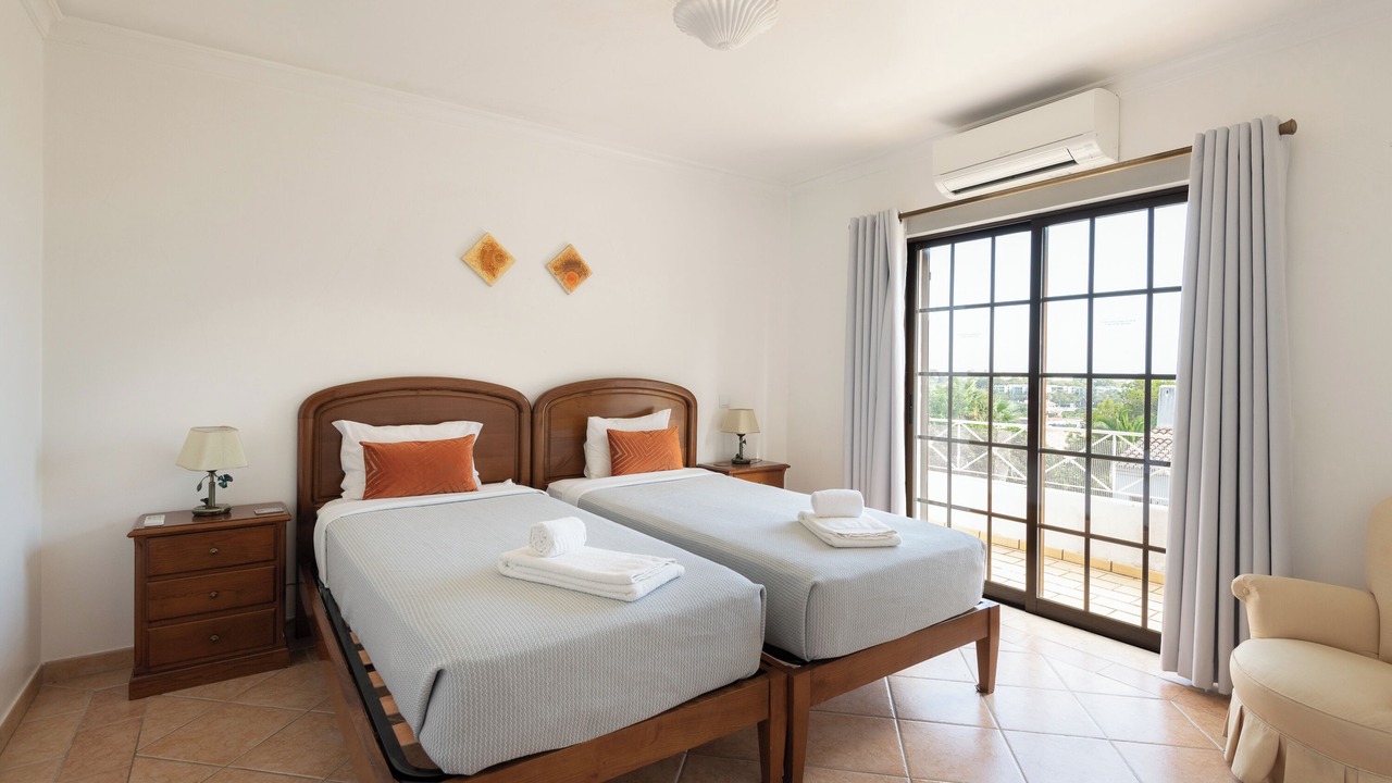 Photo of Bedroom in Vale de Parra