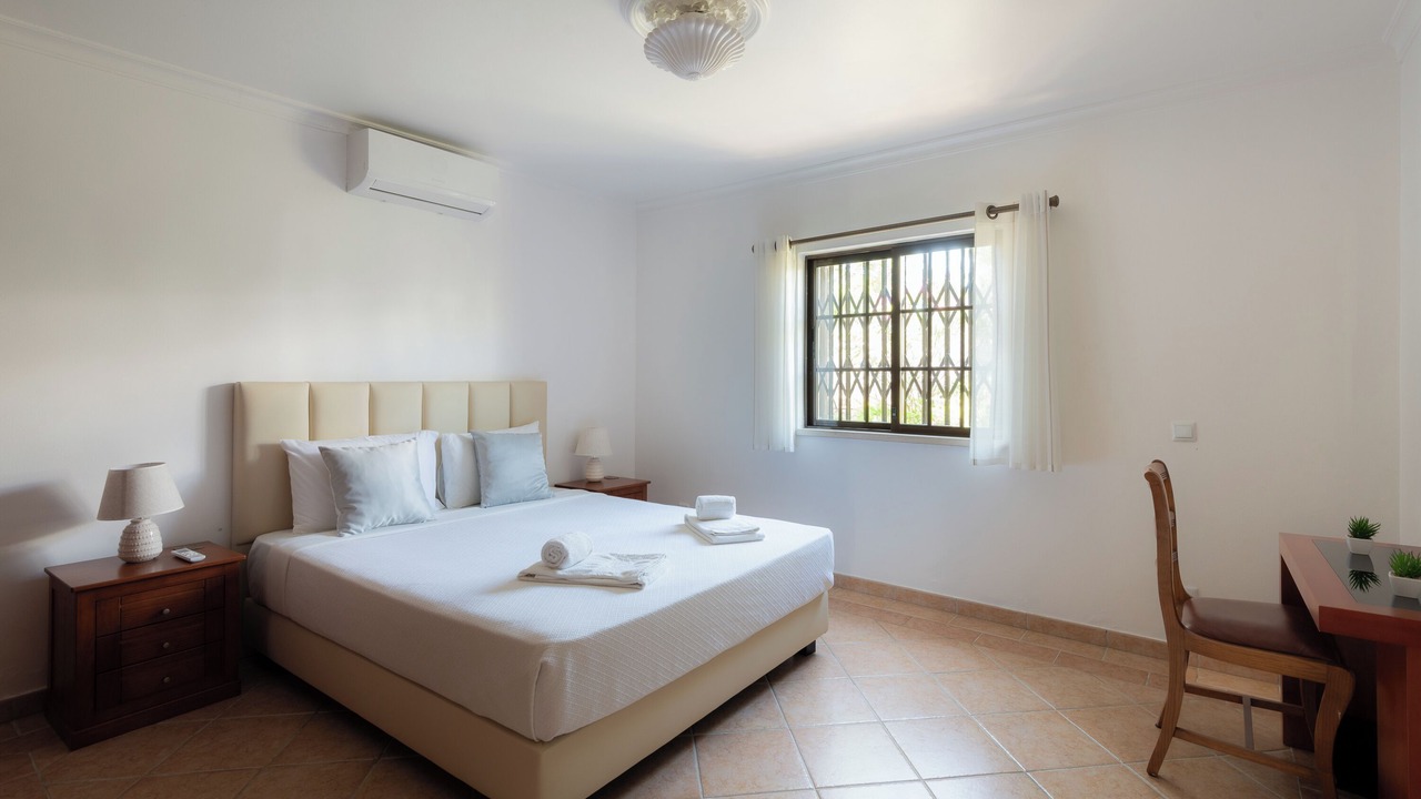 Photo of Bedroom in Vale de Parra