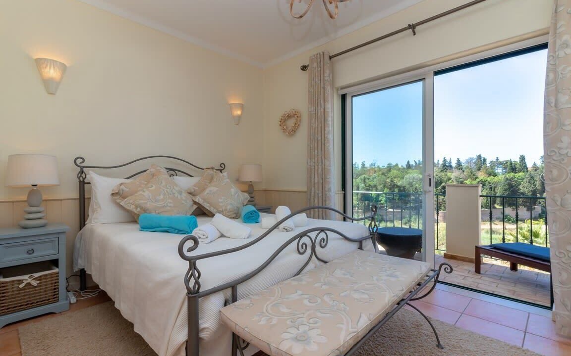Photo of Bedroom in Ferragudo