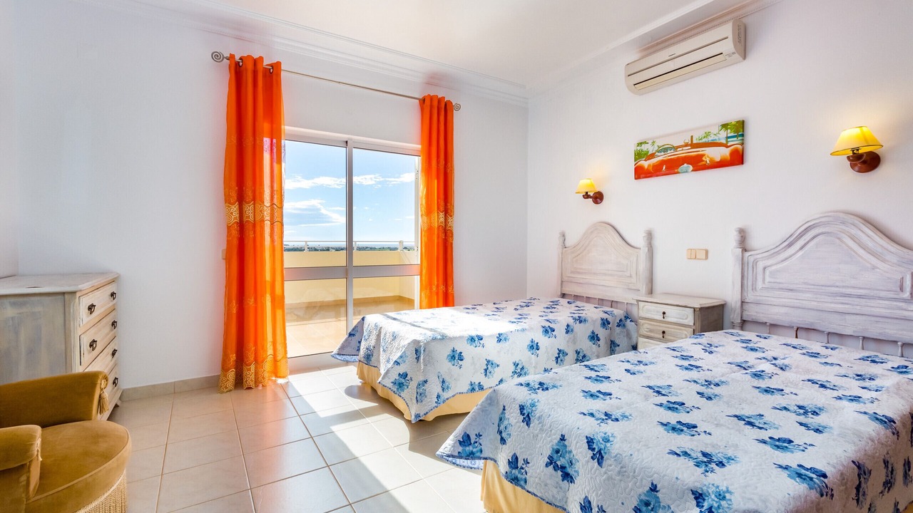 Photo of Bedroom in Vale de Parra