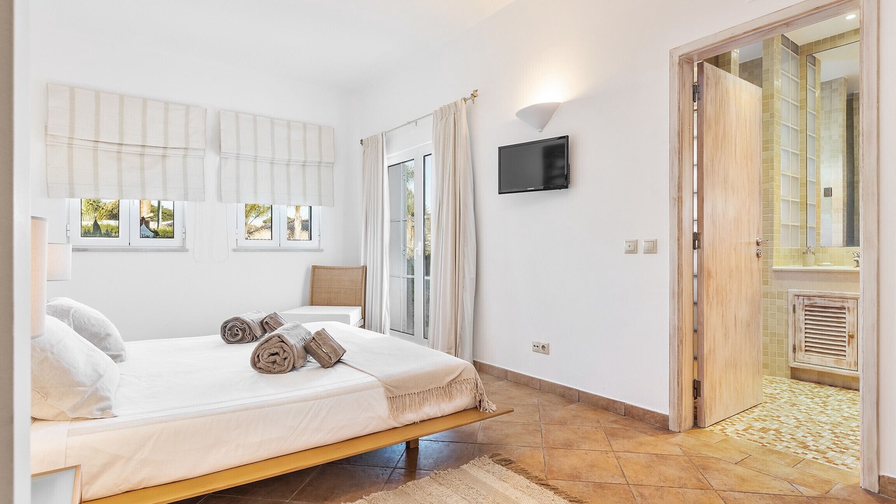 Photo of Bedroom in Branqueira