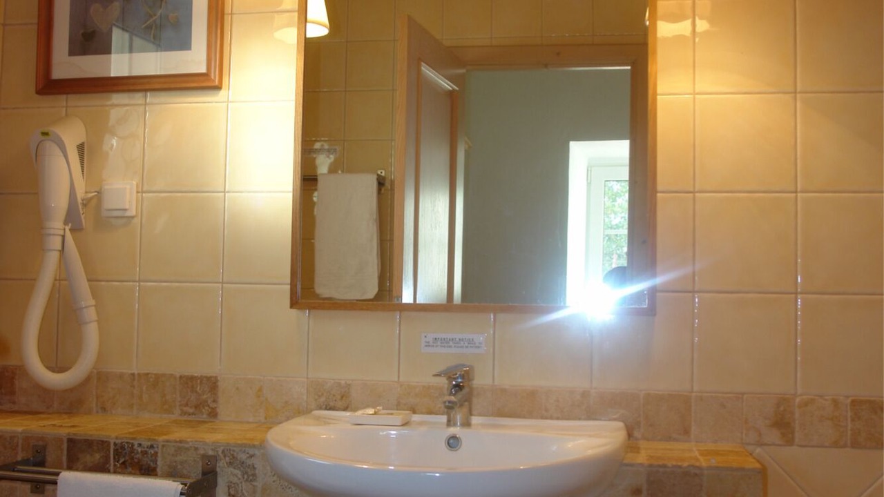 Photo of Bathroom in Charneca