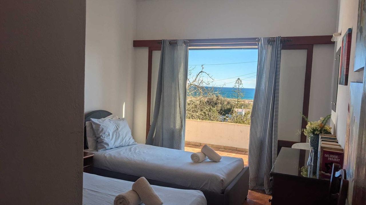 Photo of Bedroom in Meia Praia